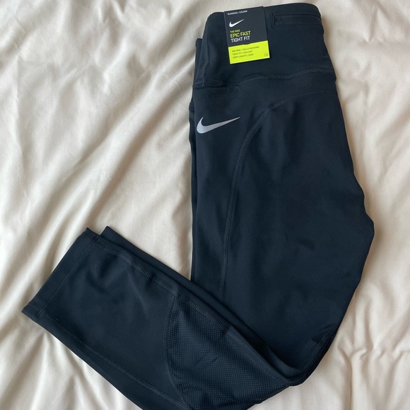 nike epic run tight fit leggings